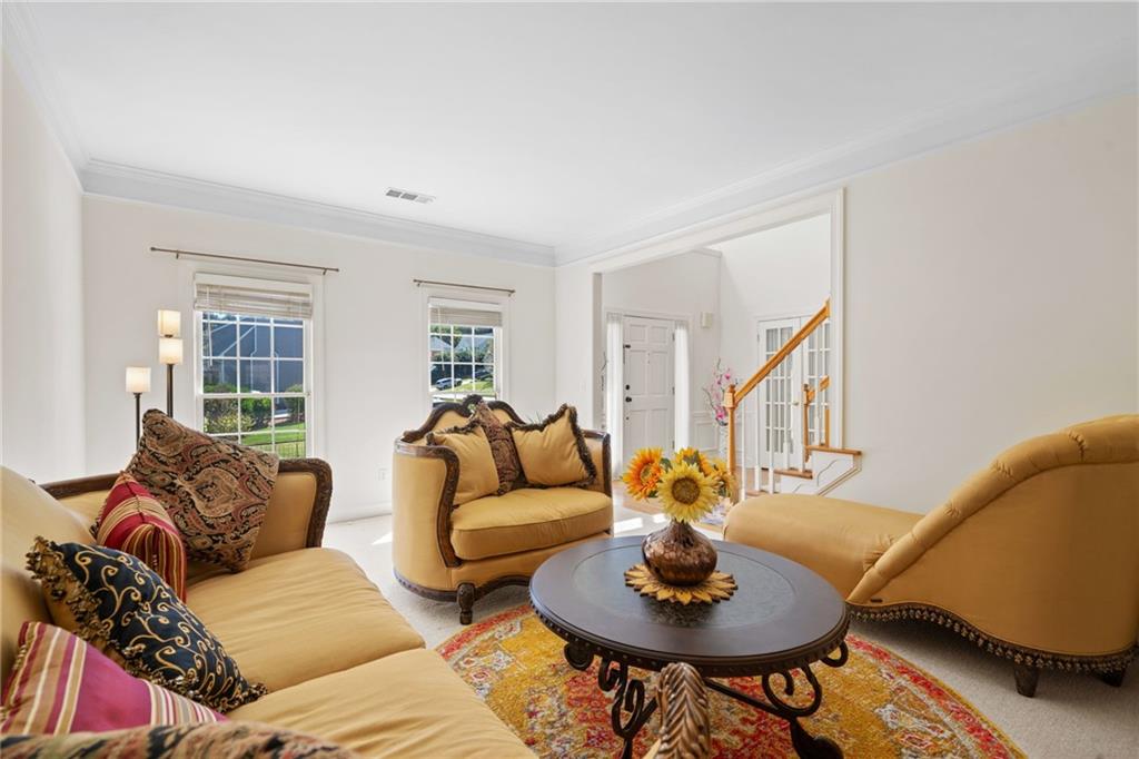 Roswell, Georgia, 30075, United States, 4 Bedrooms Bedrooms, ,3 BathroomsBathrooms,Residential,For Sale,1986078