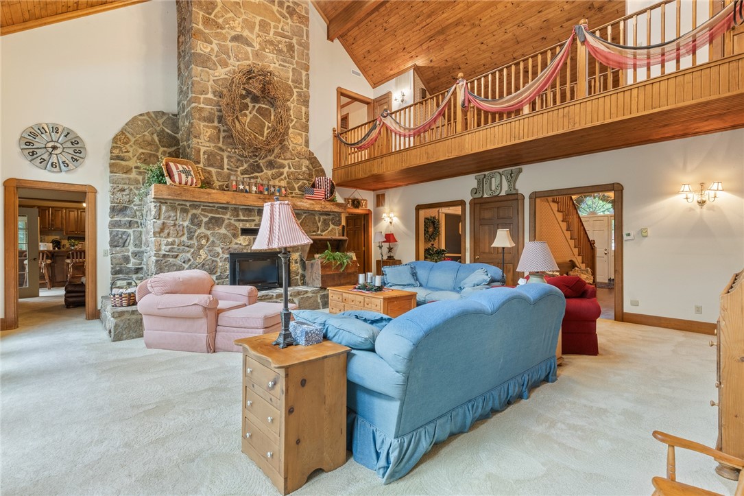 Harrison, Arkansas, 72601, United States, 7 Bedrooms Bedrooms, ,5 BathroomsBathrooms,Residential,For Sale,1850166