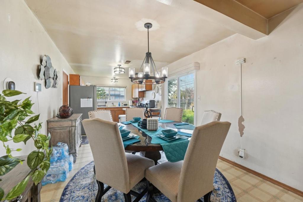 Salinas, California, 93906, United States, 3 Bedrooms Bedrooms, ,2 BathroomsBathrooms,Residential,For Sale,2012304