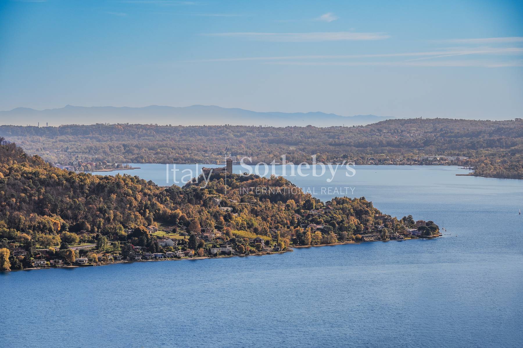  Villa with Lake Views and Gio Ponti Detailing - 物件實景