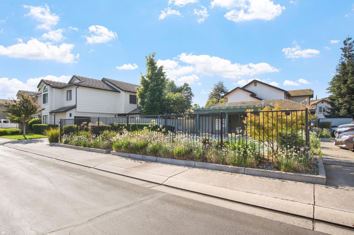 Turlock, California, 95382, United States, 3 Bedrooms Bedrooms, ,3 BathroomsBathrooms,Residential,For Sale,1981693