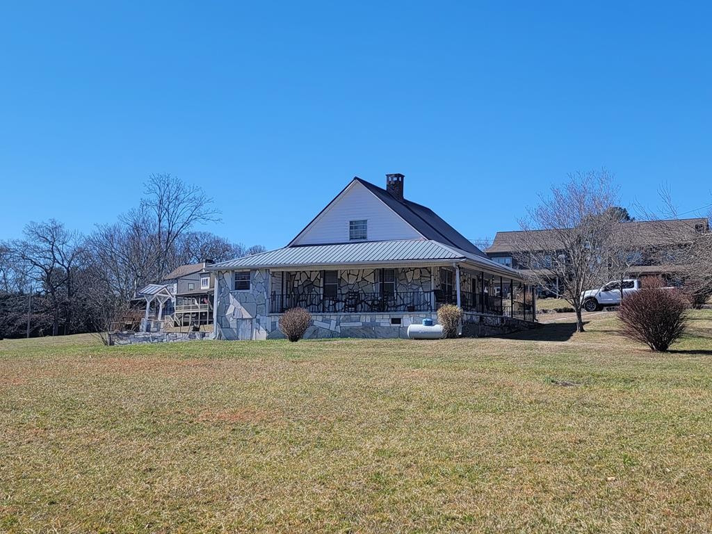 Hayesville, North Carolina, 28904, United States, 3 Bedrooms Bedrooms, ,1 BathroomBathrooms,Residential,For Sale,1887043