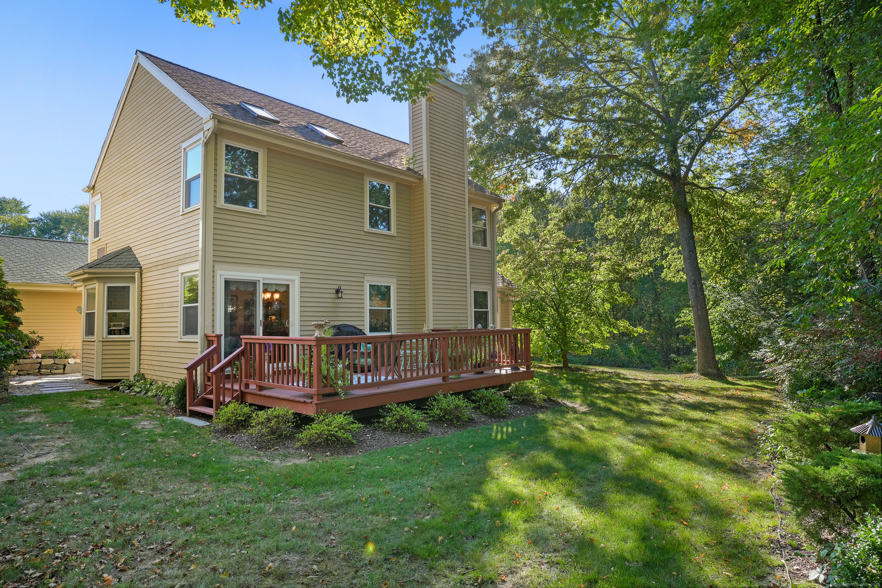 New Milford, Connecticut, 06776, United States, 2 Bedrooms Bedrooms, ,3 BathroomsBathrooms,Residential,For Sale,1970230