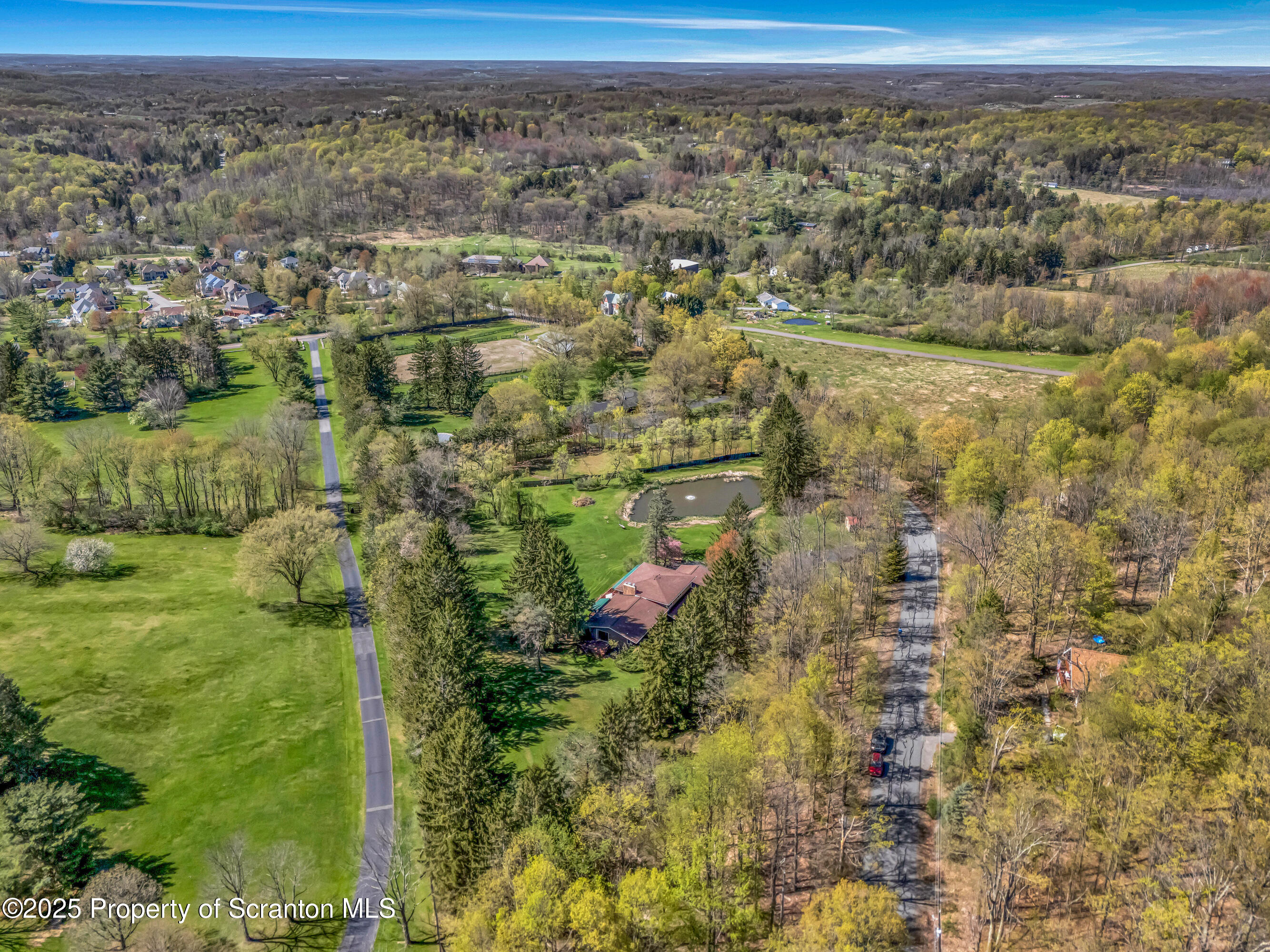 Clarks Summit, Pennsylvania, 18411, United States, 5 Bedrooms Bedrooms, ,4 BathroomsBathrooms,Residential,For Sale,1971485
