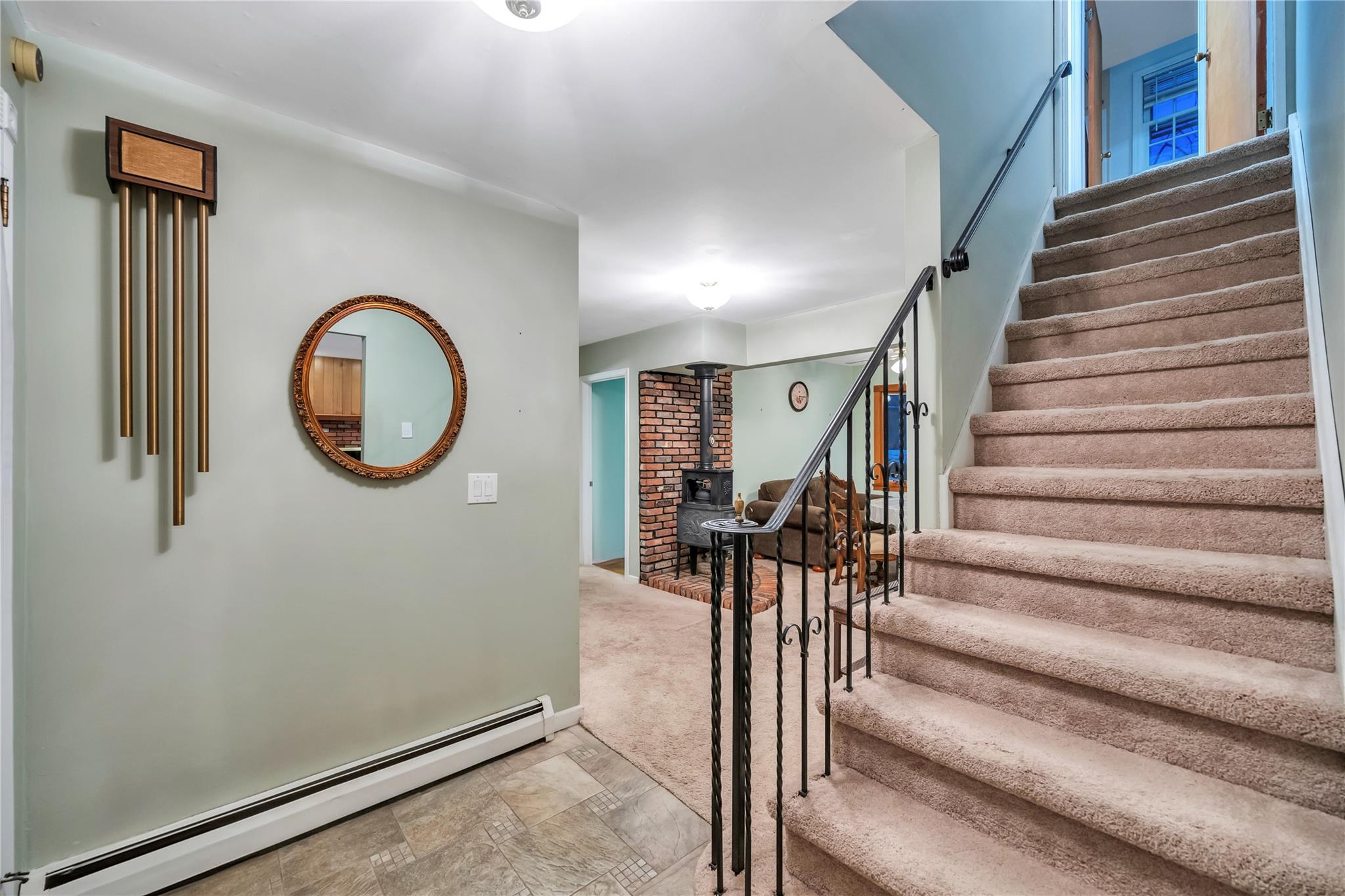 Hauppauge, New York, 11788, United States, 4 Bedrooms Bedrooms, ,2 BathroomsBathrooms,Residential,For Sale,1714342