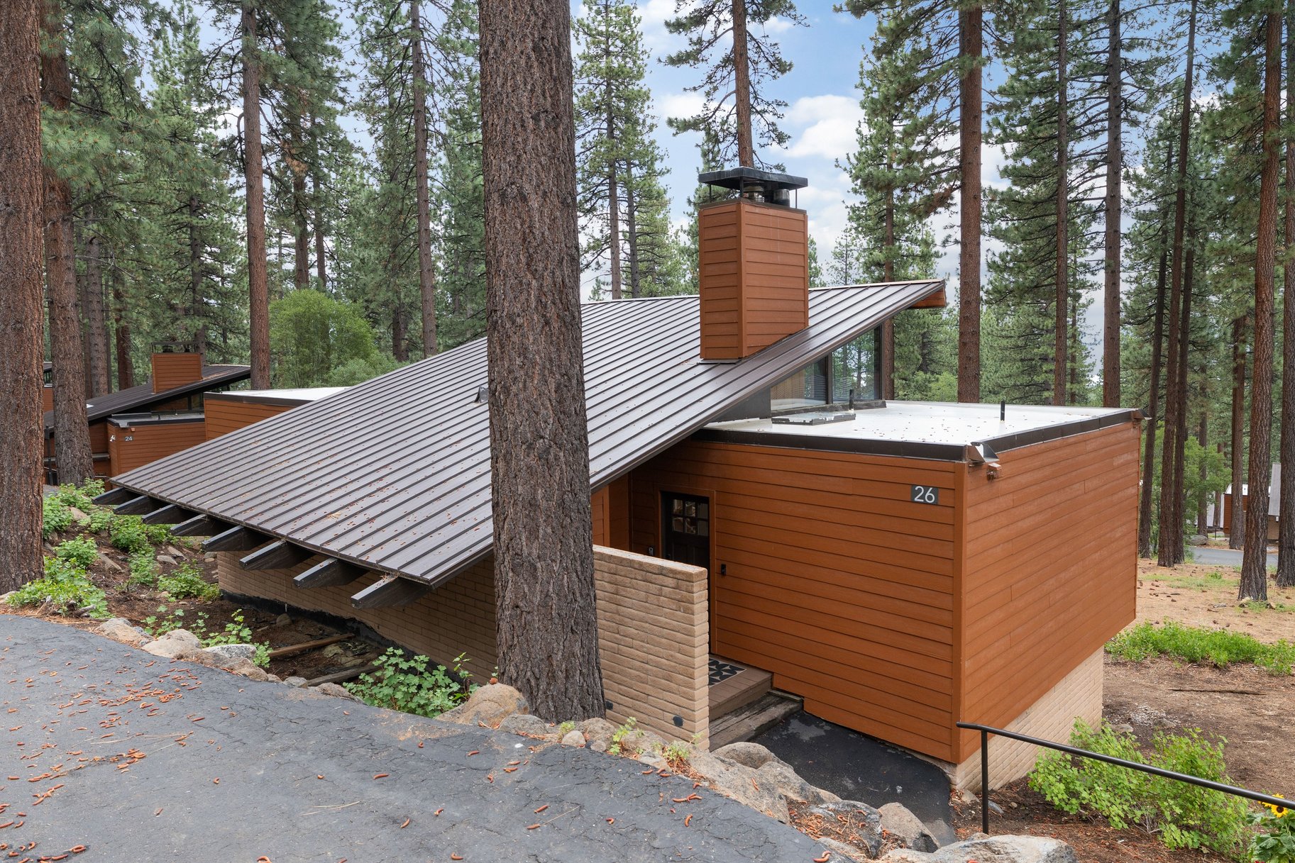  Sun-Filled Home in Incline Pines - 物件實景