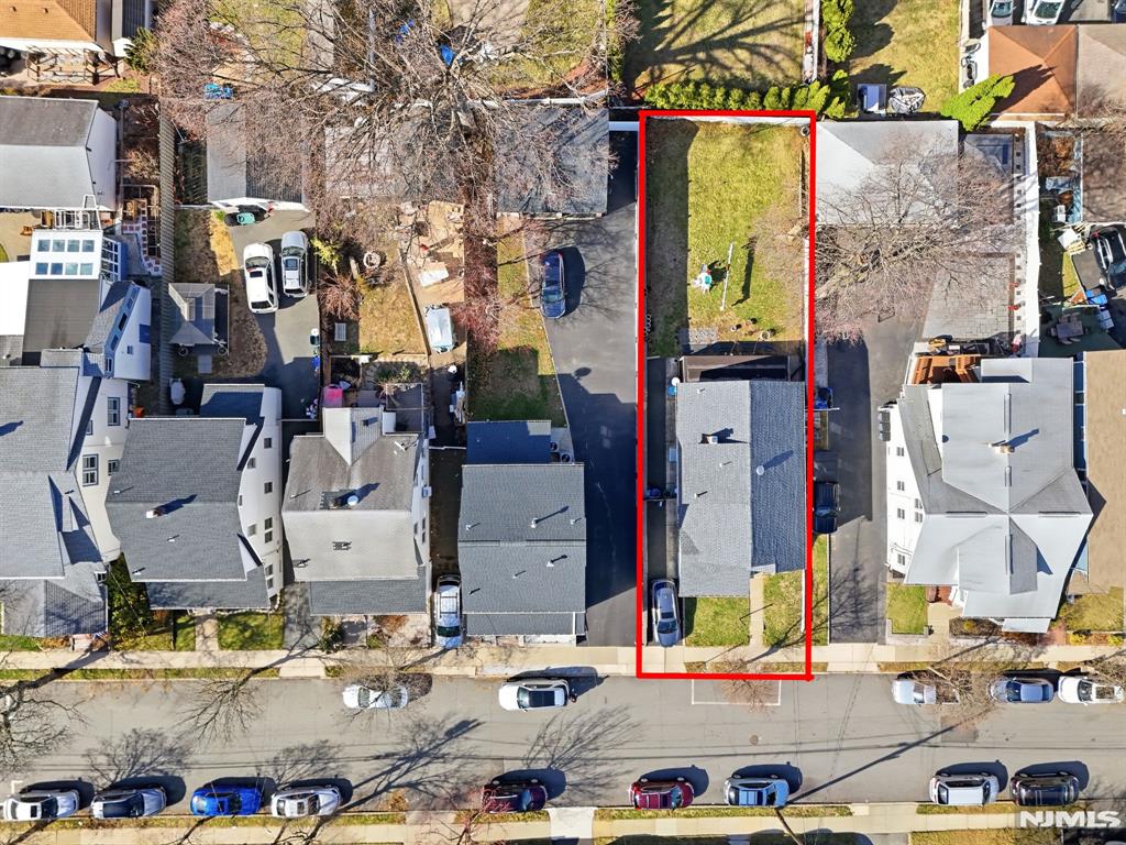 Clifton, New Jersey, 07011, United States, 3 Bedrooms Bedrooms, ,3 BathroomsBathrooms,Residential,For Sale,2028010