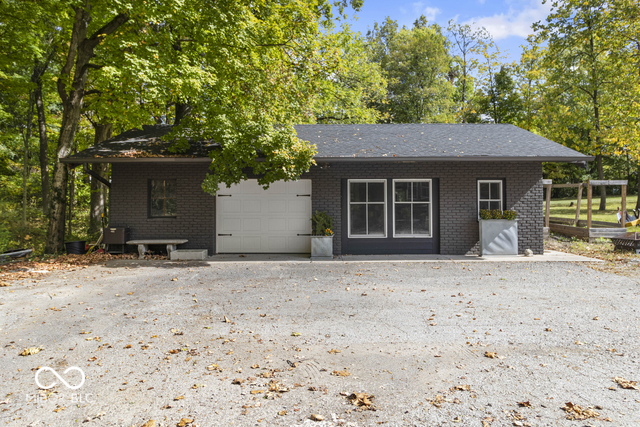 Zionsville, Indiana, 46077, United States, 4 Bedrooms Bedrooms, ,3 BathroomsBathrooms,Residential,For Sale,1942327