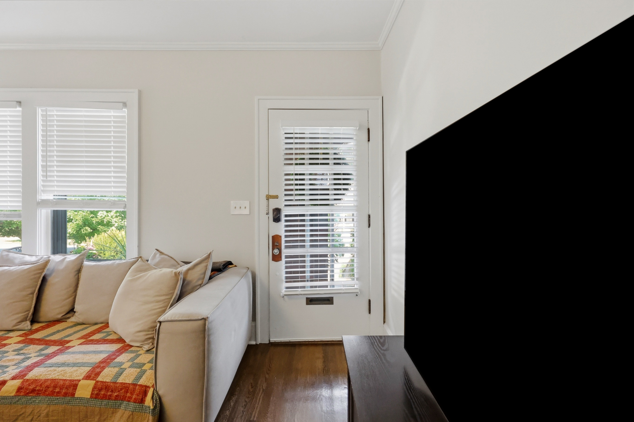  304-306 Ridgeway Road - 物件實景