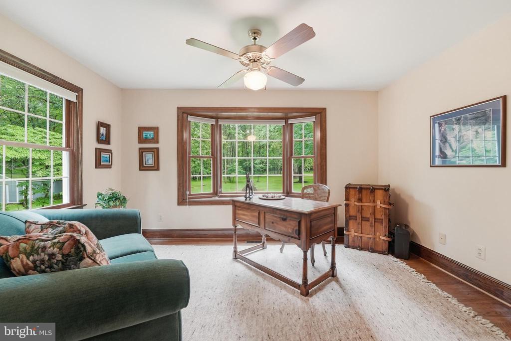 Warrenton, Virginia, 20187, United States, 4 Bedrooms Bedrooms, ,3 BathroomsBathrooms,Residential,For Sale,2048505