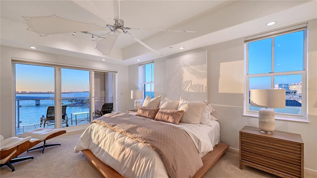 Sarasota, Florida, 34236, United States, 3 Bedrooms Bedrooms, ,4 BathroomsBathrooms,Residential,For Sale,1967677