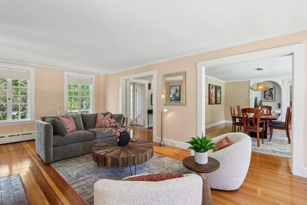 Gloucester, Massachusetts, 01930, United States, 5 Bedrooms Bedrooms, ,5 BathroomsBathrooms,Residential,For Sale,1837944