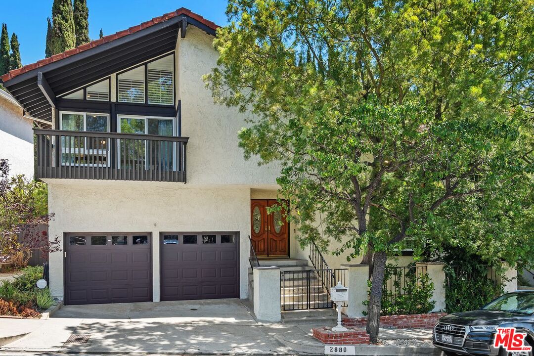 Los Angeles, California, 90077, United States, 3 Bedrooms Bedrooms, ,3 BathroomsBathrooms,Residential,For Sale,1933289