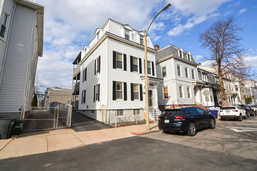 Boston, Massachusetts, 02127, United States, 2 Bedrooms Bedrooms, ,2 BathroomsBathrooms,Residential,For Sale,1826519