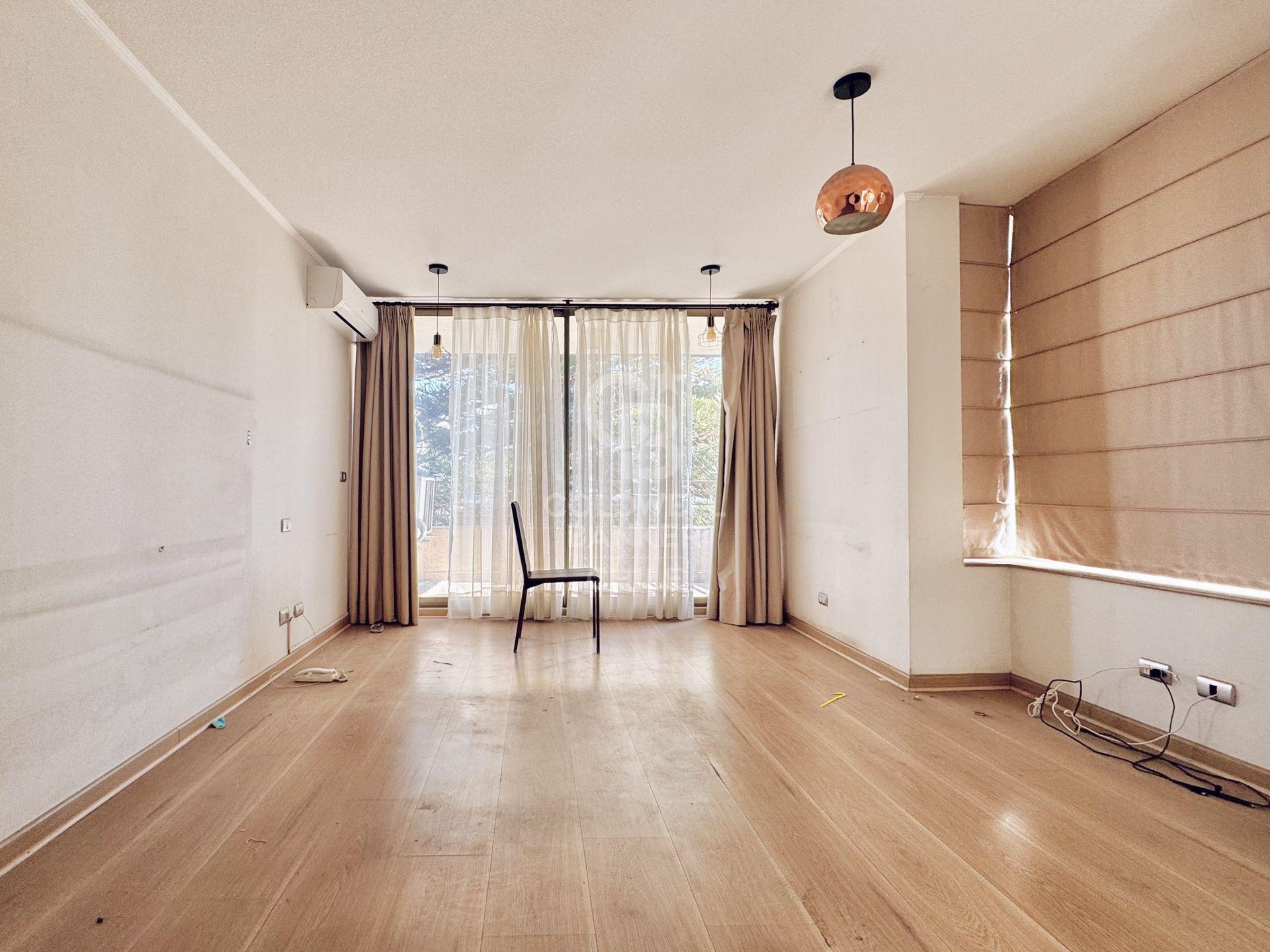 Las Condes, Chile, 4 Bedrooms Bedrooms, ,3 BathroomsBathrooms,Residential,For Sale,1859917