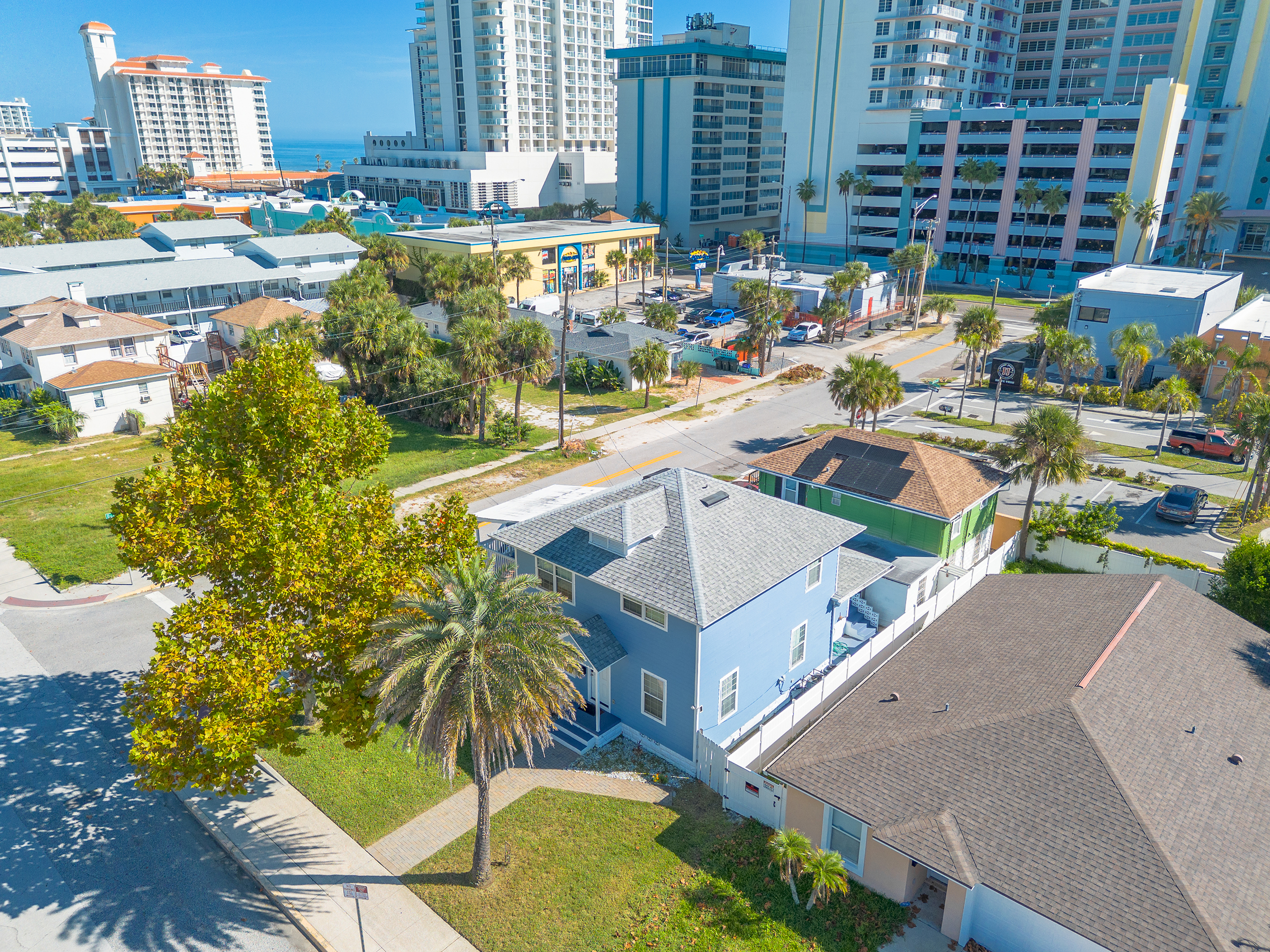 Daytona Beach, Florida, 32118, United States, 5 Bedrooms Bedrooms, ,3 BathroomsBathrooms,Residential,For Sale,1982545