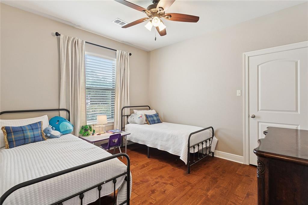 Madisonville, Louisiana, 70447, United States, 4 Bedrooms Bedrooms, ,4 BathroomsBathrooms,Residential,For Sale,1947964