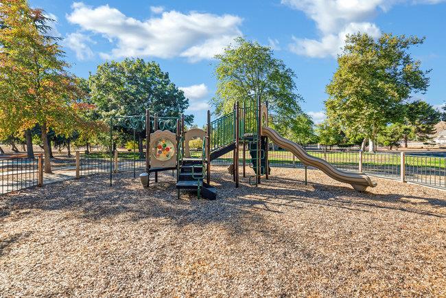 Tres Pinos, California, 95075, United States, 3 Bedrooms Bedrooms, ,3 BathroomsBathrooms,Residential,For Sale,1988626