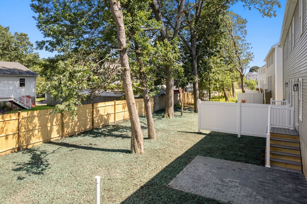 Worcester, Massachusetts, 01606, United States, 3 Bedrooms Bedrooms, ,3 BathroomsBathrooms,Residential,For Sale,1905878
