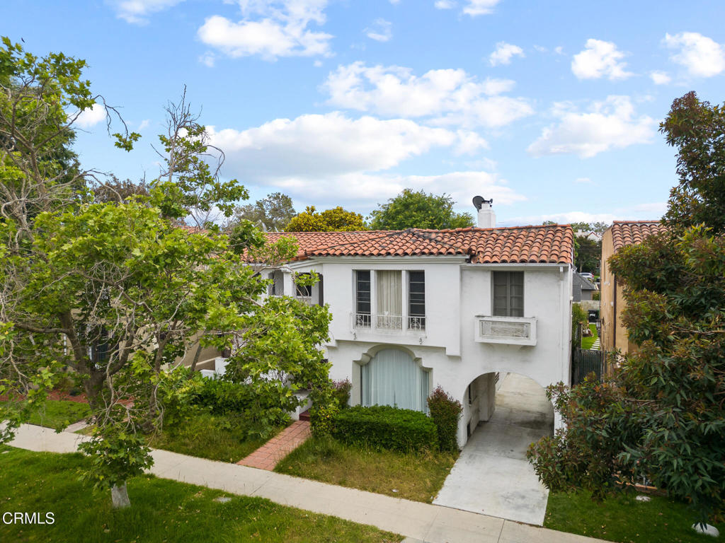 Los Angeles, California, 90035, United States, ,Residential,For Sale,1996128