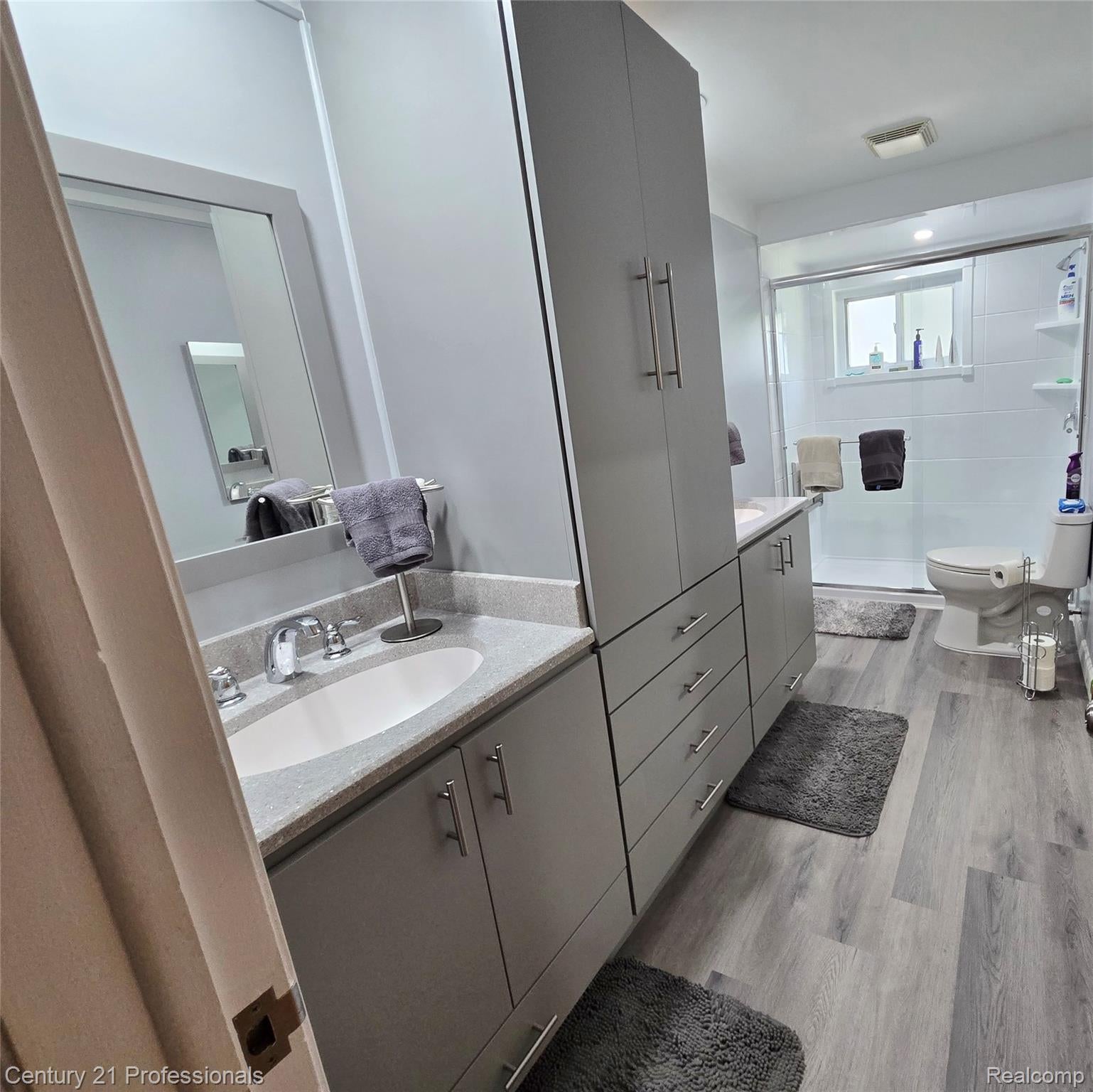 RochesterHills, Michigan, 48309, United States, 3 Bedrooms Bedrooms, ,3 BathroomsBathrooms,Residential,For Sale,1973960