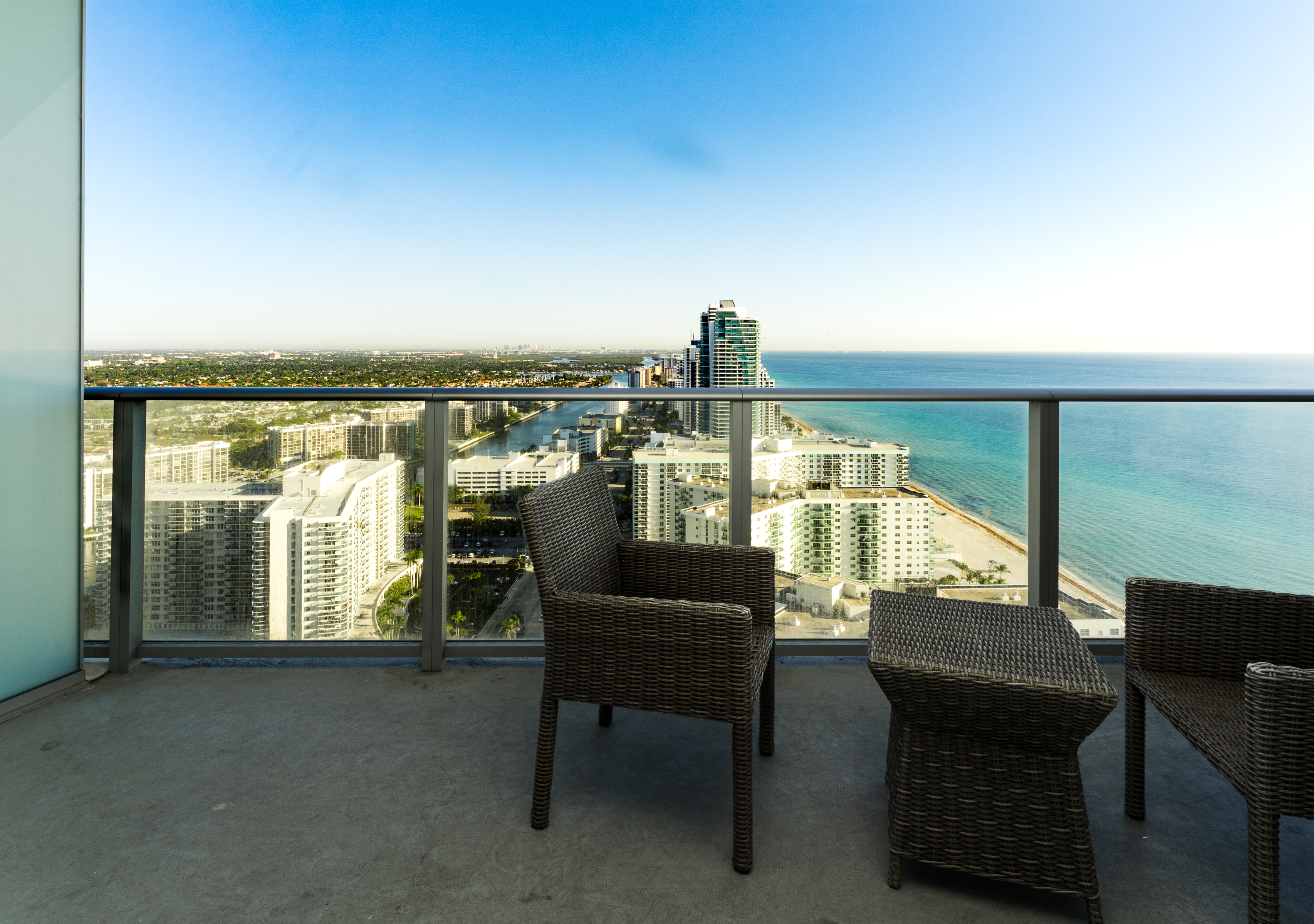  4111 S Ocean Dr, Hollywood, FL, 33019 - 物件實景