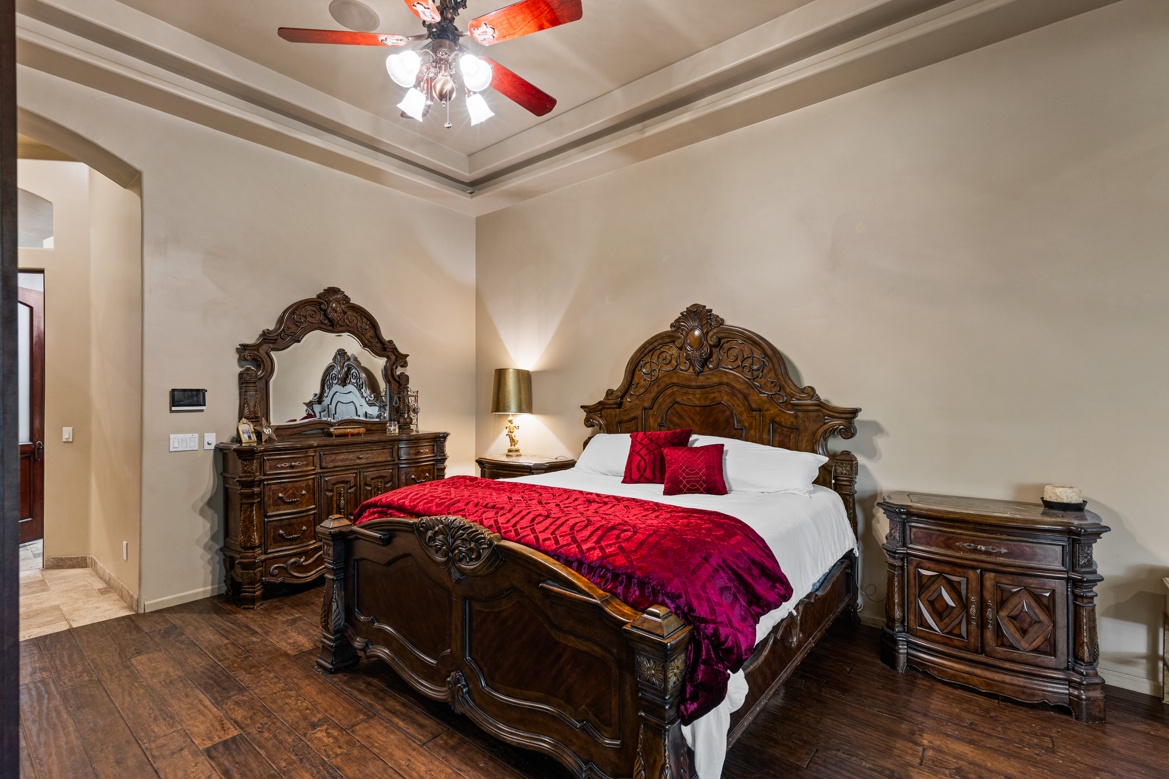 Tempe, Arizona, 85284, United States, 5 Bedrooms Bedrooms, ,3 BathroomsBathrooms,Residential,For Sale,1989924