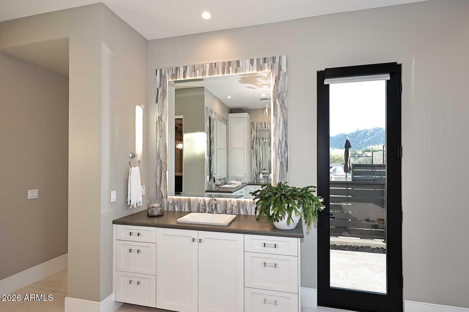 Scottsdale, Arizona, 85255, United States, 3 Bedrooms Bedrooms, ,Residential,For Sale,2009279