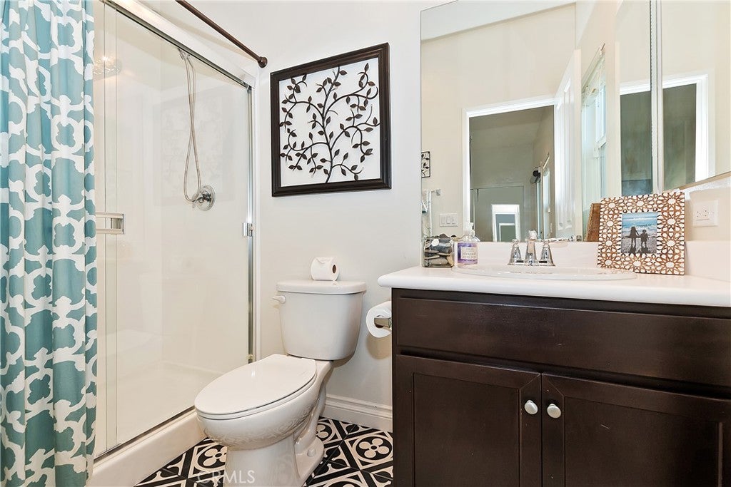 Beaumont, California, 92223, United States, 4 Bedrooms Bedrooms, ,5 BathroomsBathrooms,Residential,For Sale,1881232