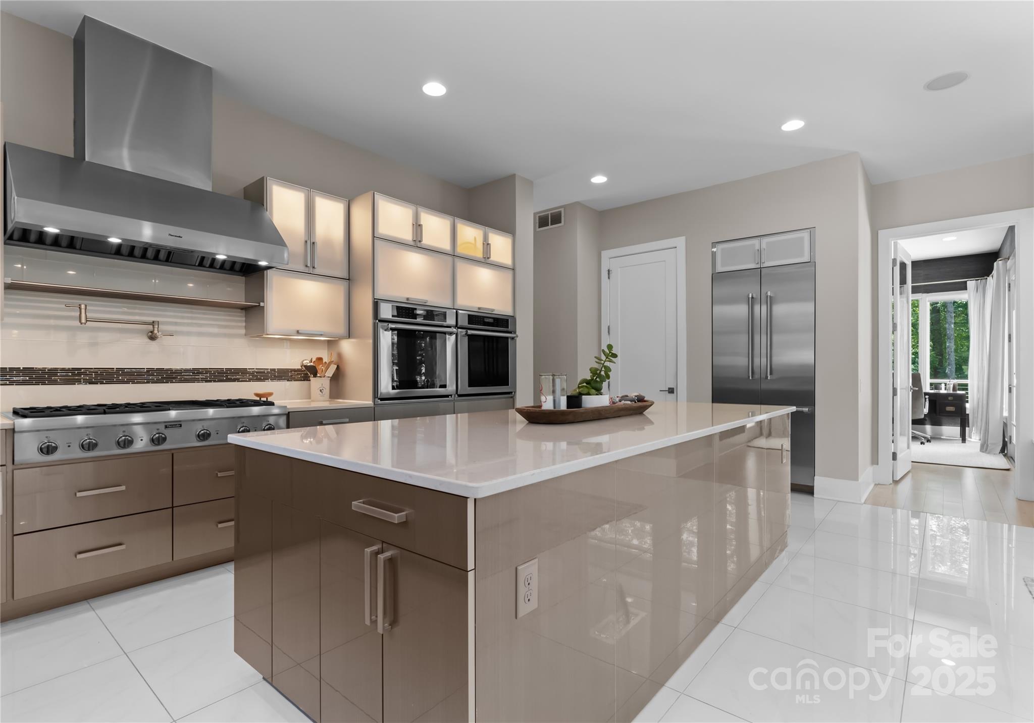Mooresville, North Carolina, 28117, United States, 4 Bedrooms Bedrooms, ,5 BathroomsBathrooms,Residential,For Sale,1847704