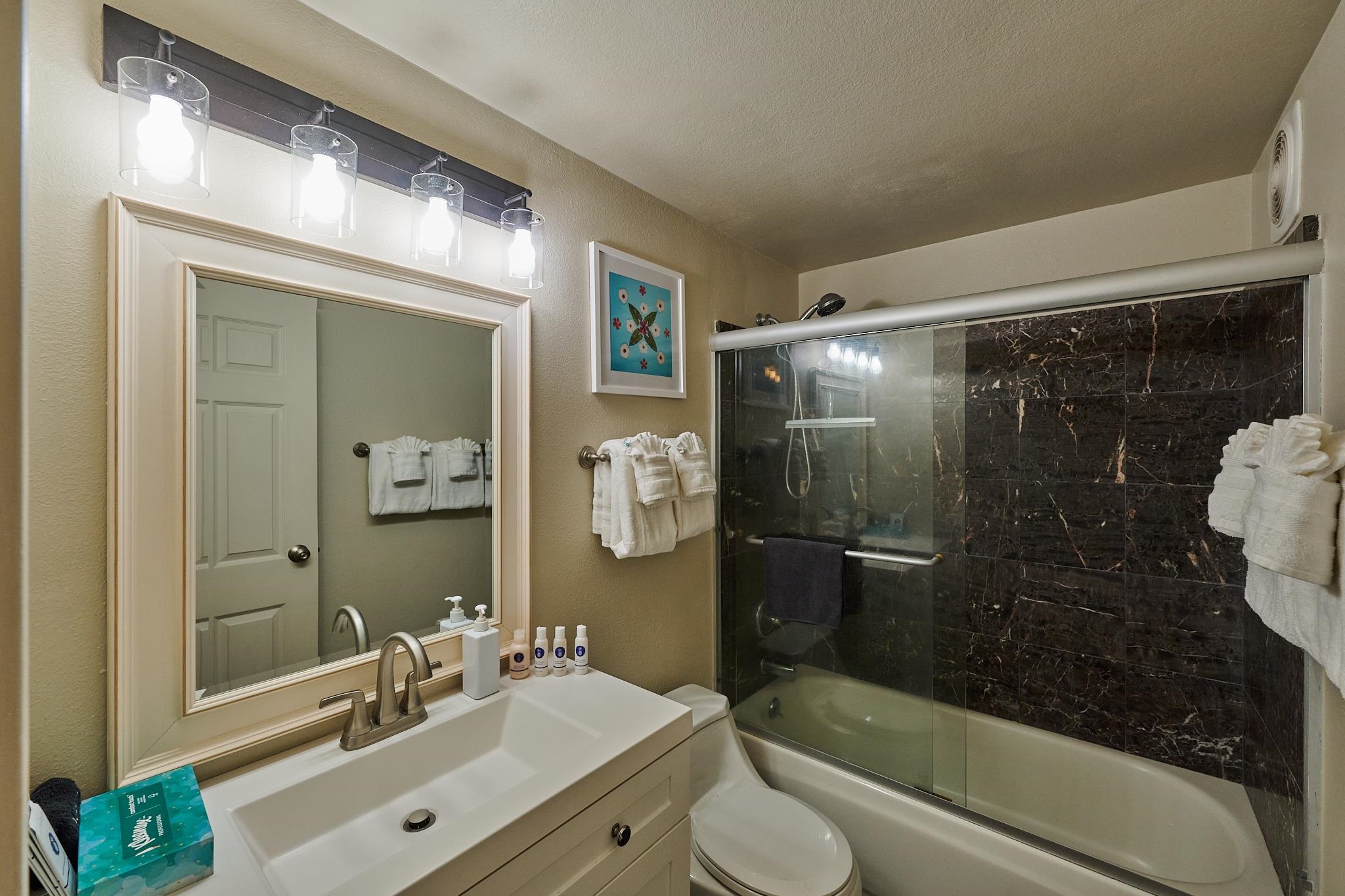 Kihei, Hawaii, 96753, United States, 2 Bedrooms Bedrooms, ,1 BathroomBathrooms,Residential,For Sale,1998368