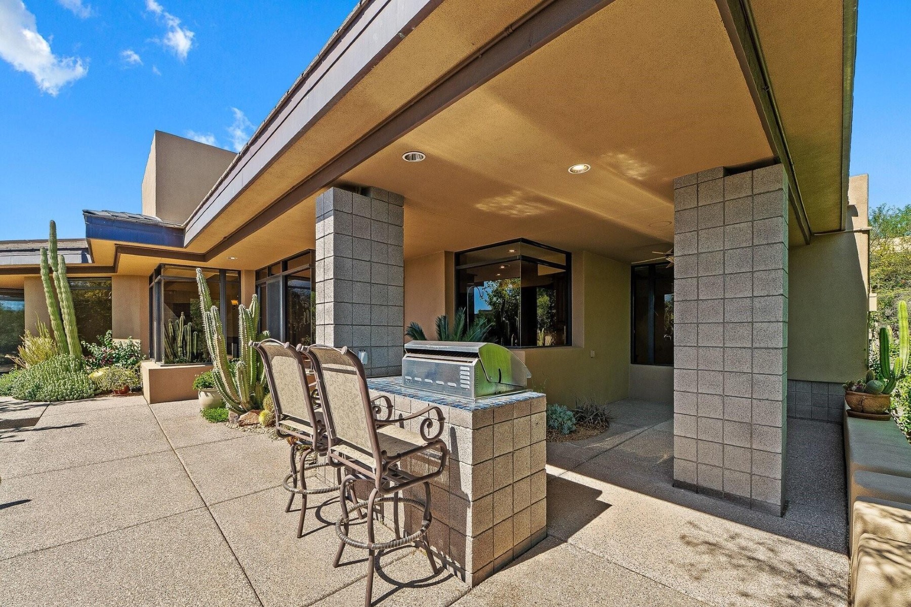  10675 E Fernwood Ln  Scottsdale, AZ - 物件實景