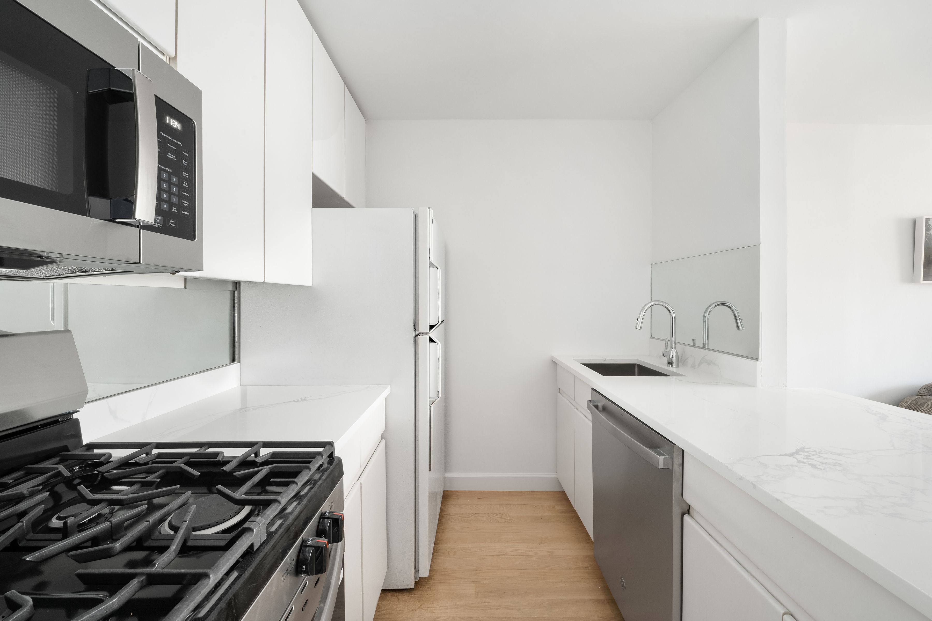  270 West 17th Street, 6I - 物件實景