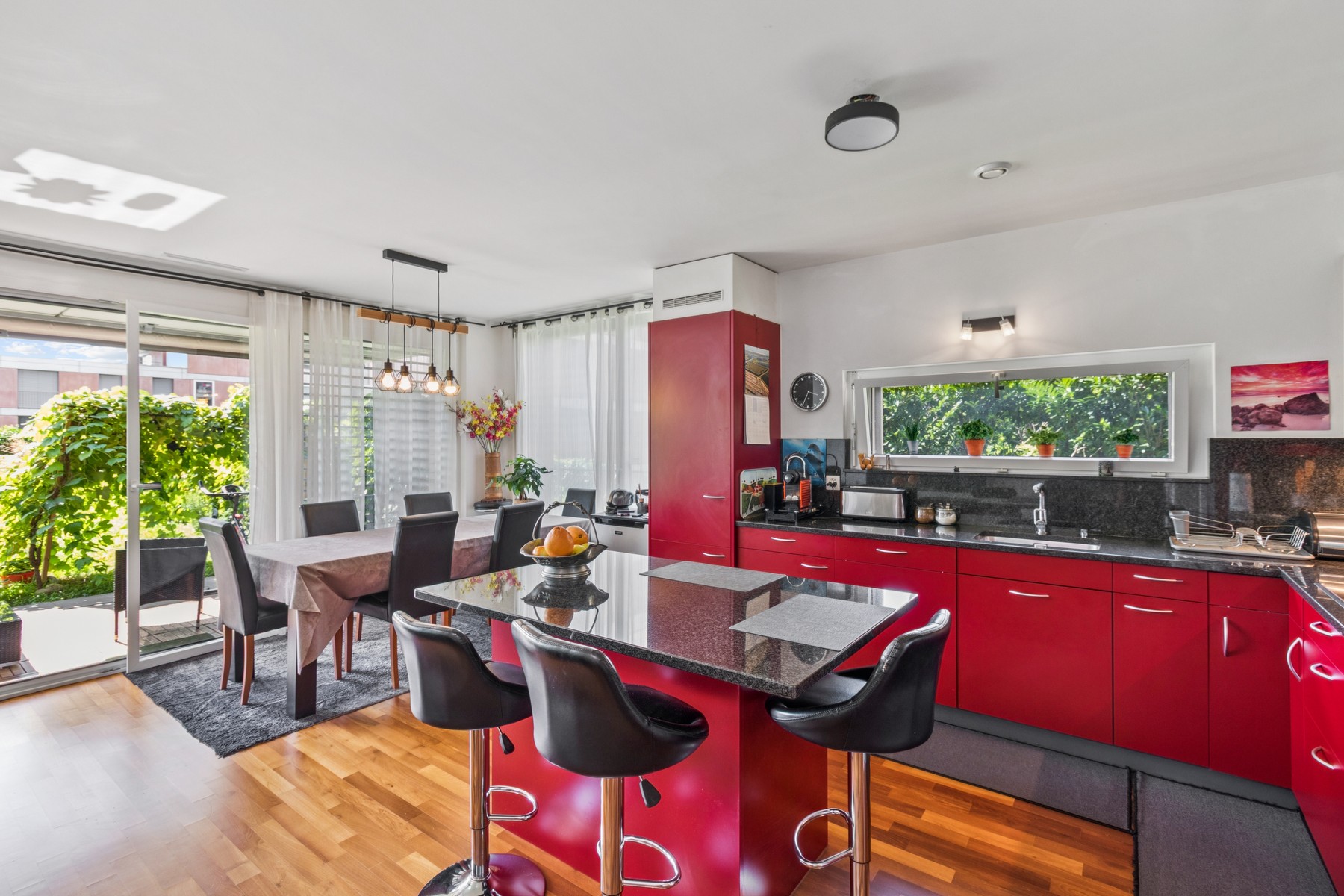  Bright 3.5-room apartment with a 100 m² garden. - 物件實景