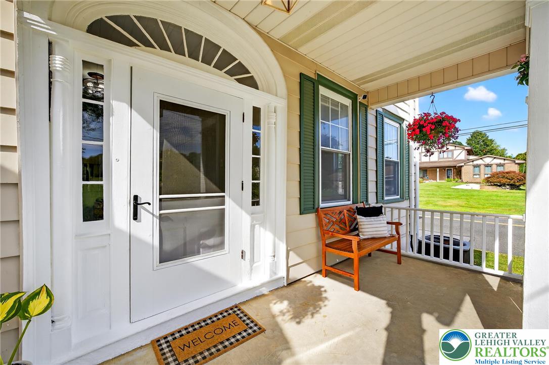 East Allen Twp, Pennsylvania, 18017, United States, 4 Bedrooms Bedrooms, ,2 BathroomsBathrooms,Residential,For Sale,1926367