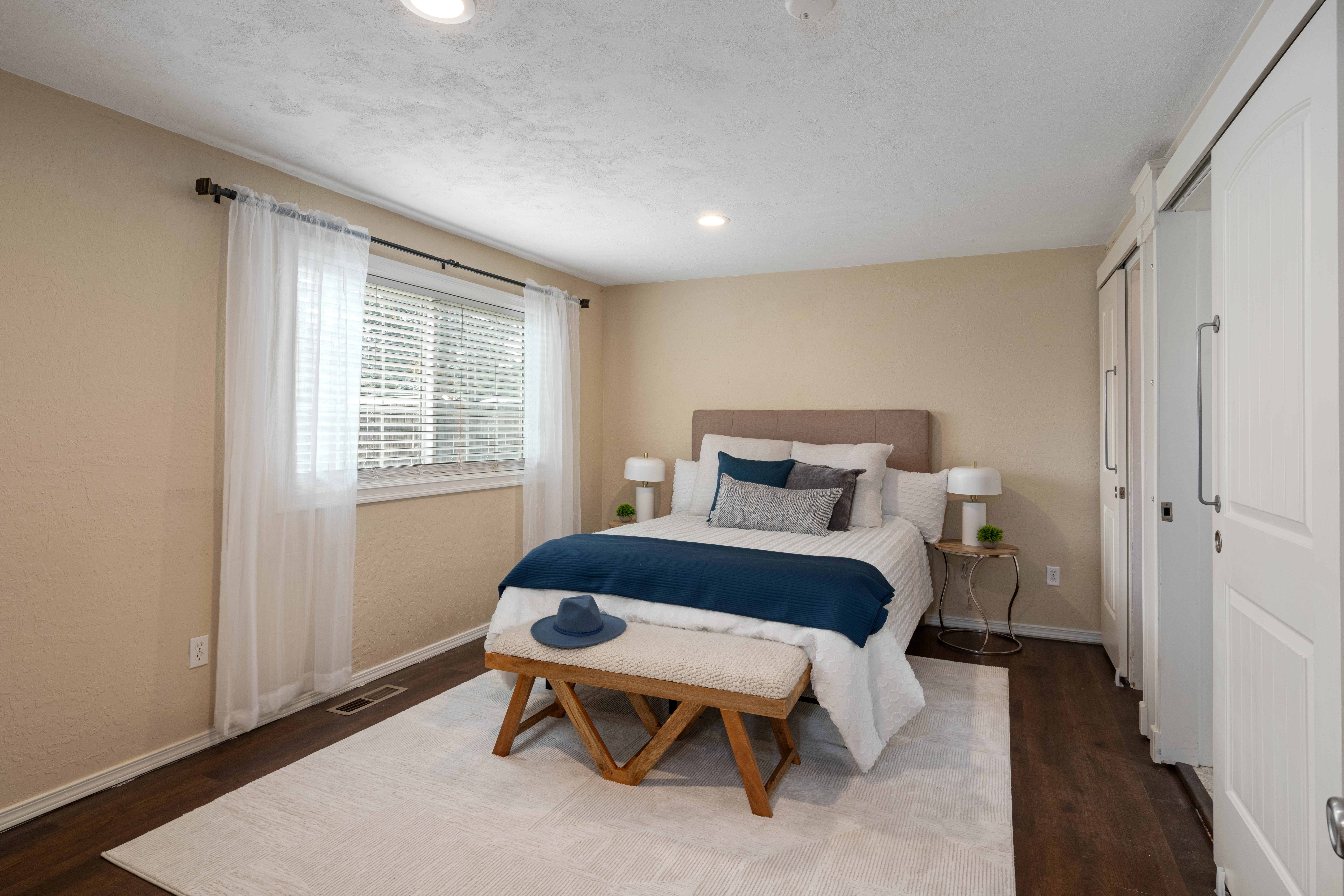  Turn Key Charm with Primary Suite and Loft - 物件實景