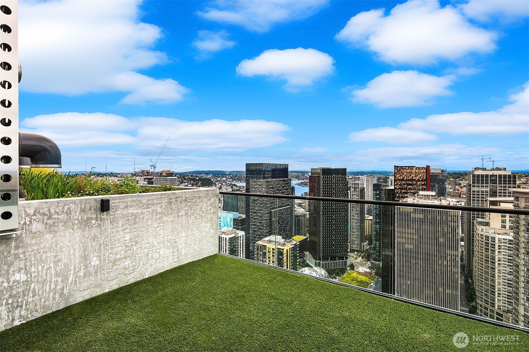 Seattle, Washington, 98101, United States, 1 Bedroom Bedrooms, ,1 BathroomBathrooms,Residential,For Sale,1873895