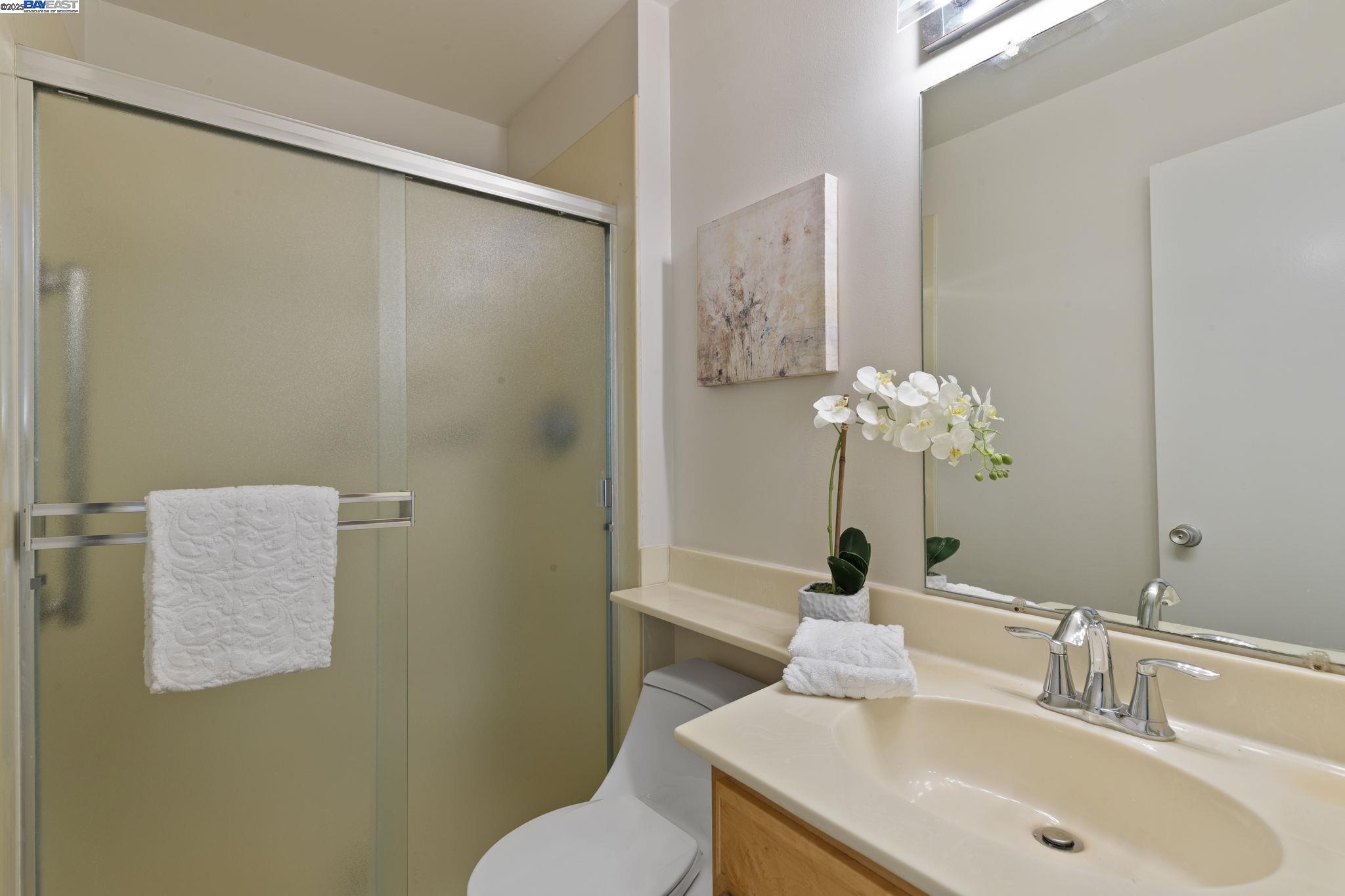 Fremont, California, 94536, United States, 3 Bedrooms Bedrooms, ,2 BathroomsBathrooms,Residential,For Sale,1906498
