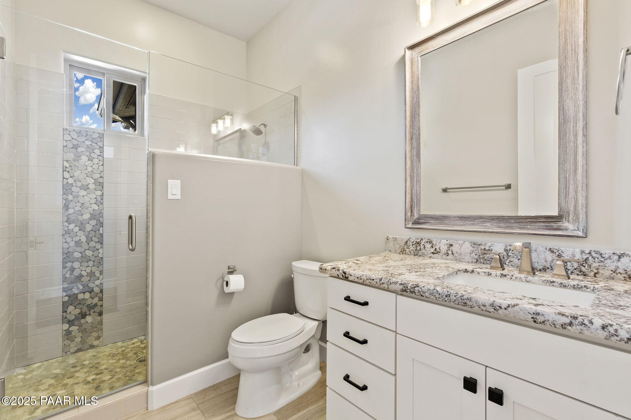 Prescott, Arizona, 86305, United States, 4 Bedrooms Bedrooms, ,2 BathroomsBathrooms,Residential,For Sale,1987901