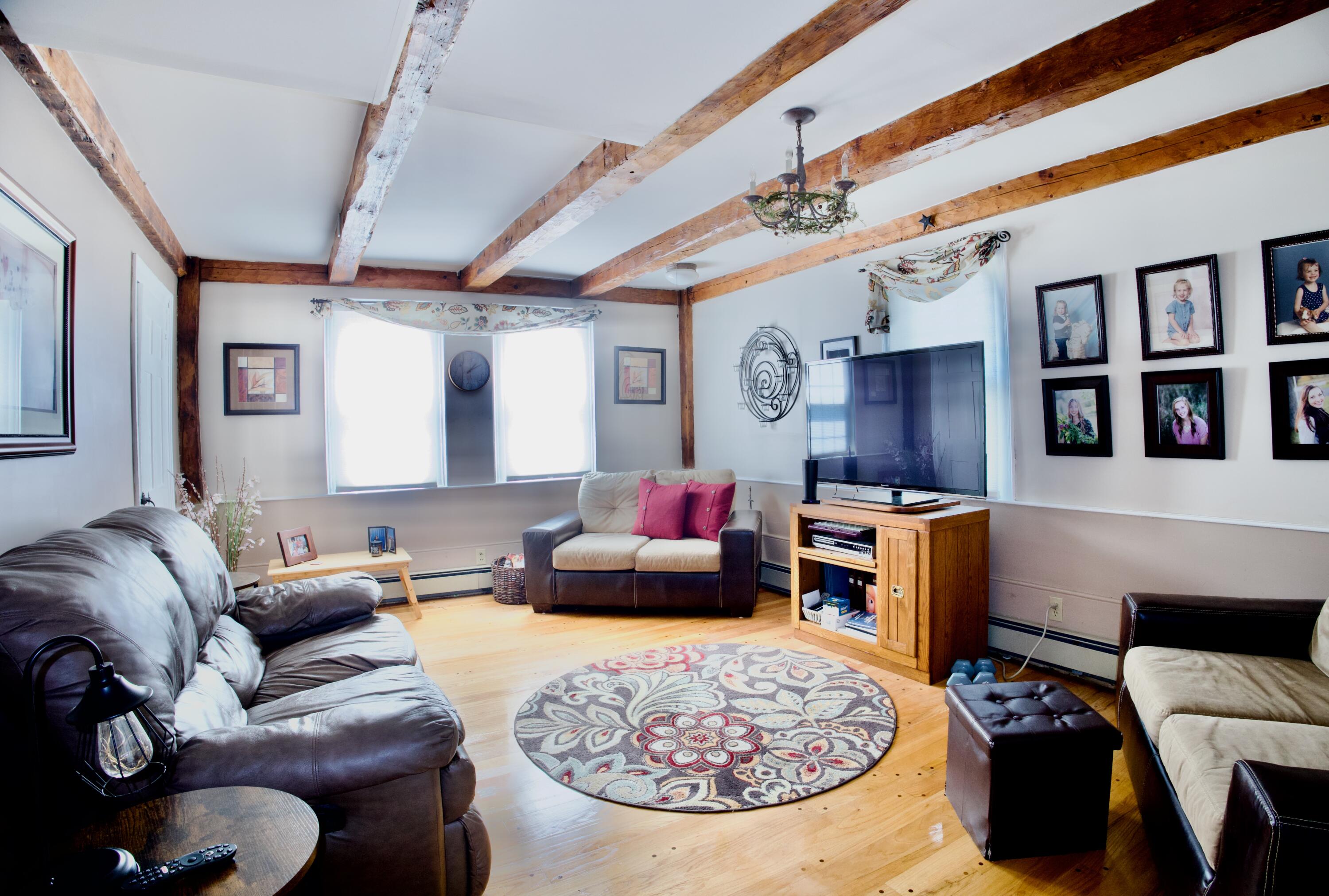 Sanford, Maine, 04083, United States, 4 Bedrooms Bedrooms, ,2 BathroomsBathrooms,Residential,For Sale,1916865