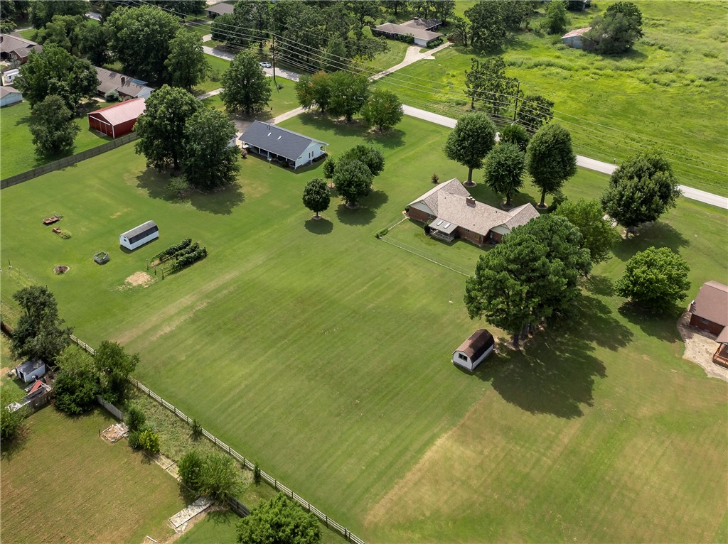Lowell, Arkansas, 72745, United States, 4 Bedrooms Bedrooms, ,2 BathroomsBathrooms,Residential,For Sale,1932049