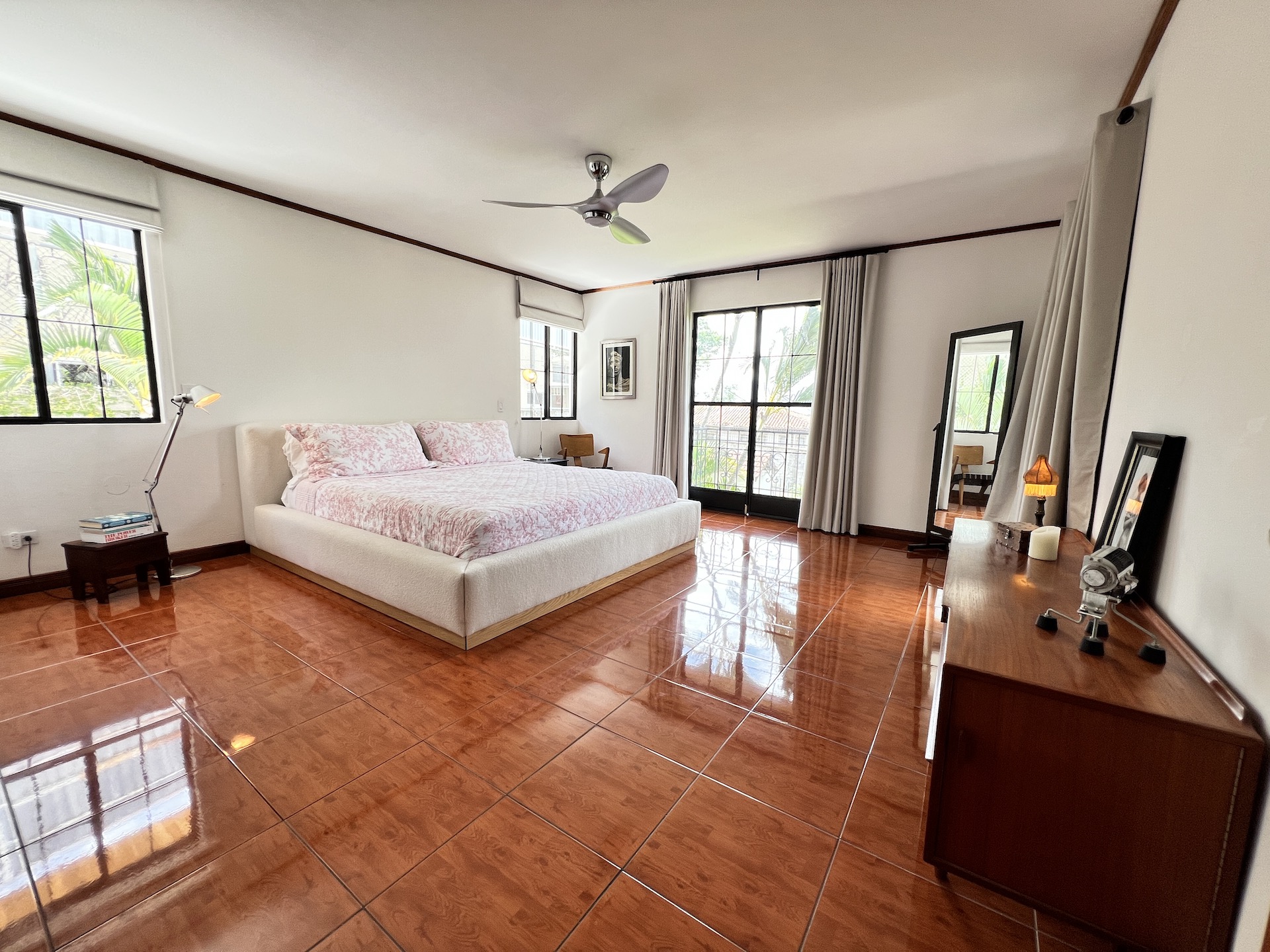 Escazu, San Jose, CR, 4 Bedrooms Bedrooms, ,4 BathroomsBathrooms,Residential,For Sale,1991674