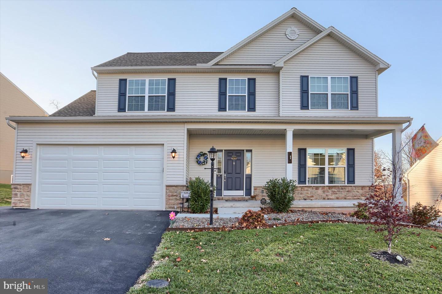 Etters, Pennsylvania, 17319, United States, 5 Bedrooms Bedrooms, ,4 BathroomsBathrooms,Residential,For Sale,1992939