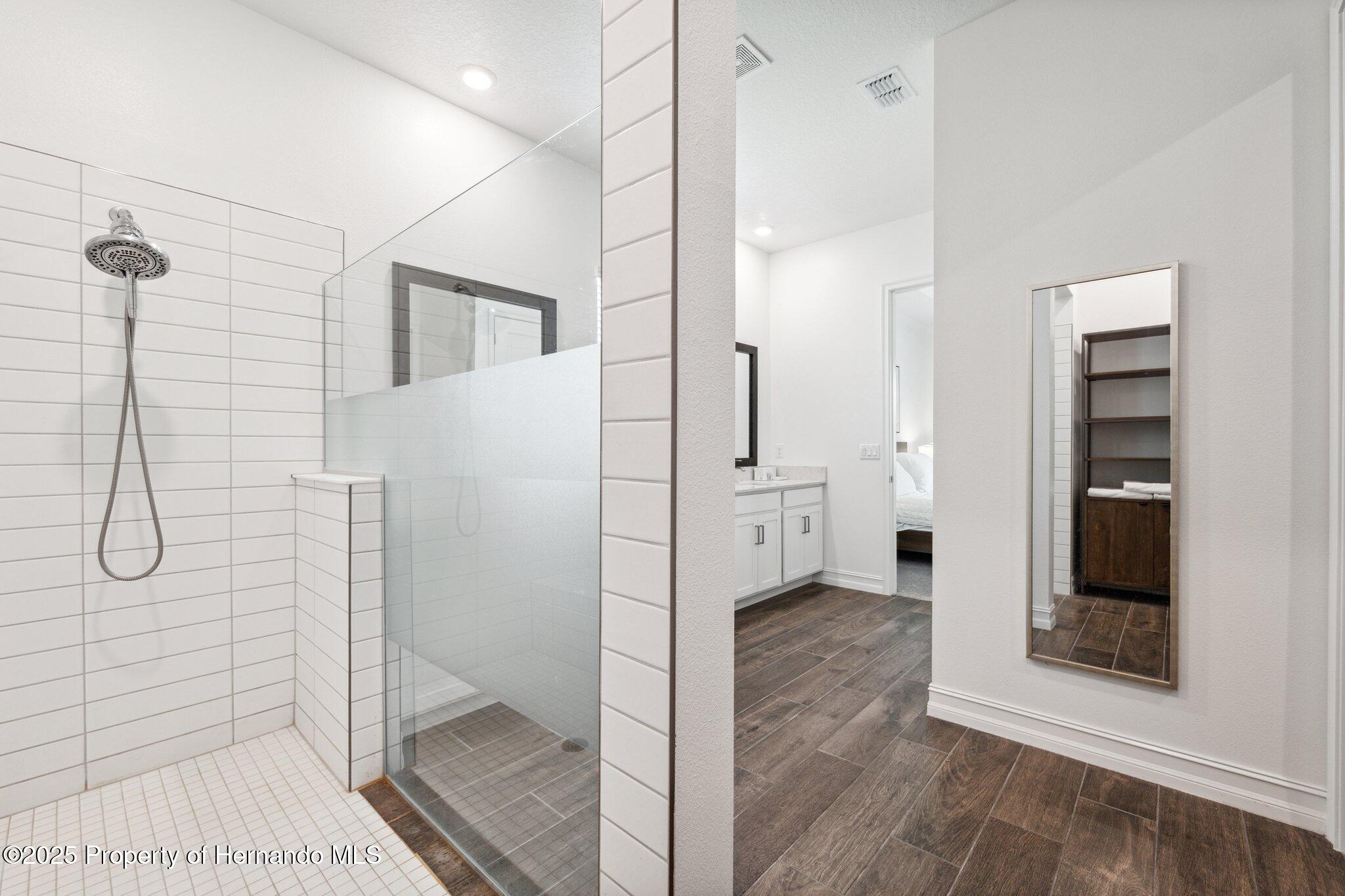 Brooksville, Florida, 34601, United States, 2 Bedrooms Bedrooms, ,3 BathroomsBathrooms,Residential,For Sale,1975908