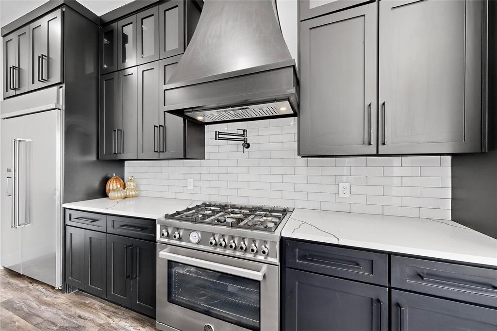 Dallas, Texas, 75223, United States, 6 Bedrooms Bedrooms, ,6 BathroomsBathrooms,Residential,For Sale,1993905