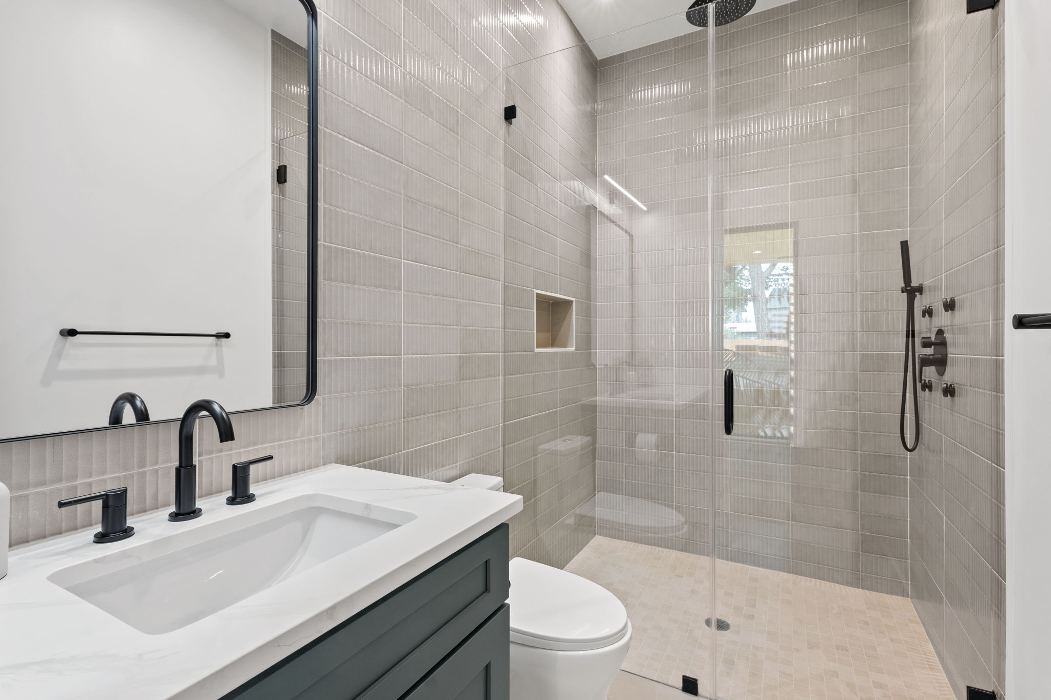  Contemporary Design with Timeless Architecture in South Austin - 物件實景