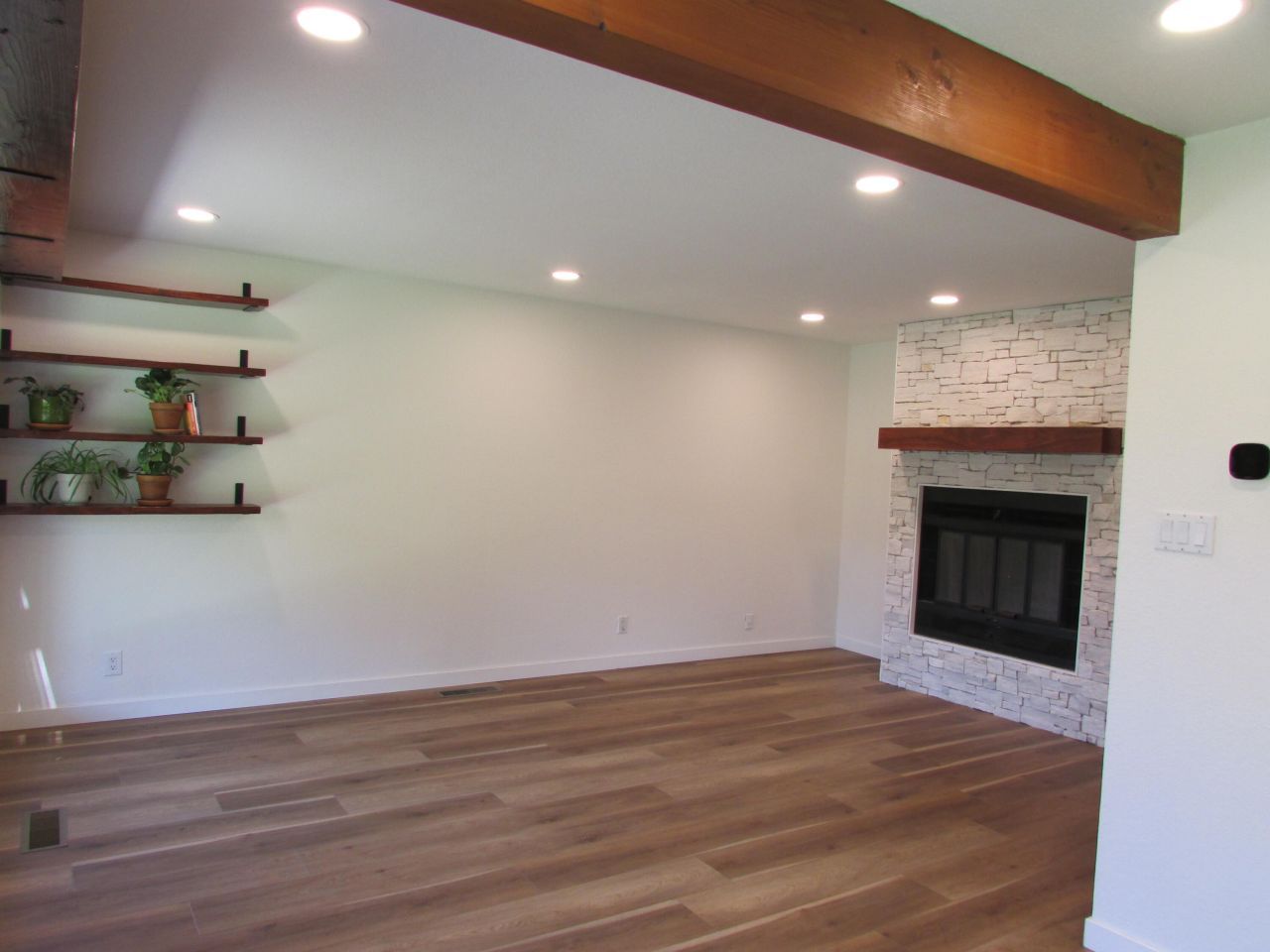 Albuquerque, New Mexico, 87111, United States, 4 Bedrooms Bedrooms, ,3 BathroomsBathrooms,Residential,For Sale,1919605