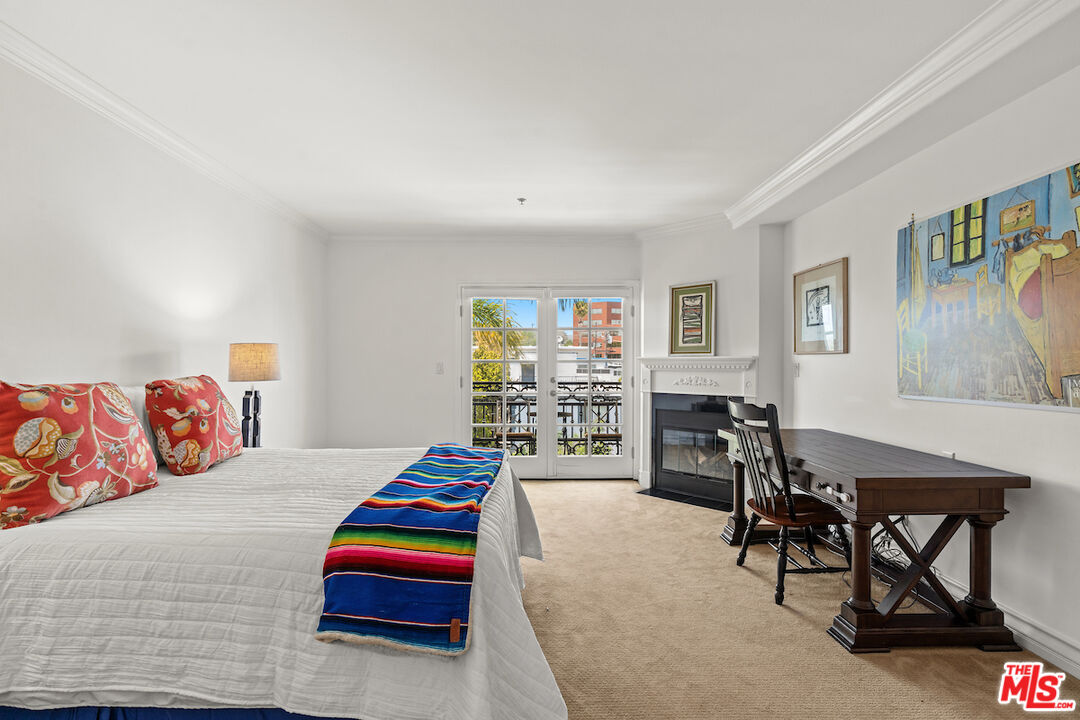 Los Angeles, California, 90049, United States, 3 Bedrooms Bedrooms, ,3 BathroomsBathrooms,Residential,For Sale,1885770