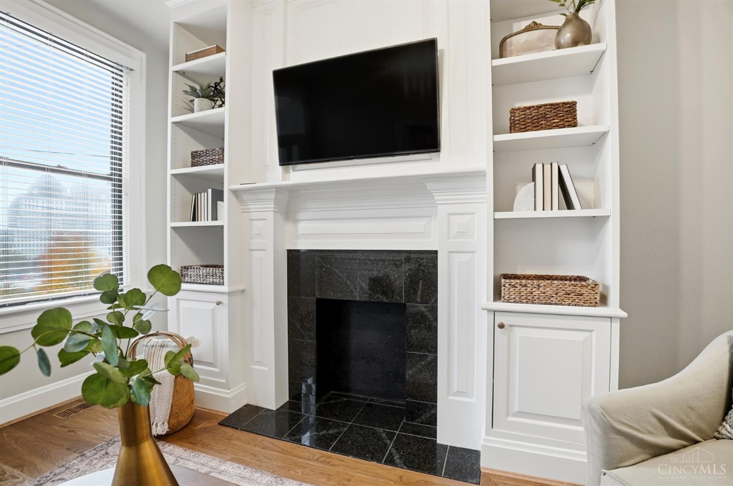 Cincinnati, Ohio, 45202, United States, 3 Bedrooms Bedrooms, ,2 BathroomsBathrooms,Residential,For Sale,2002925