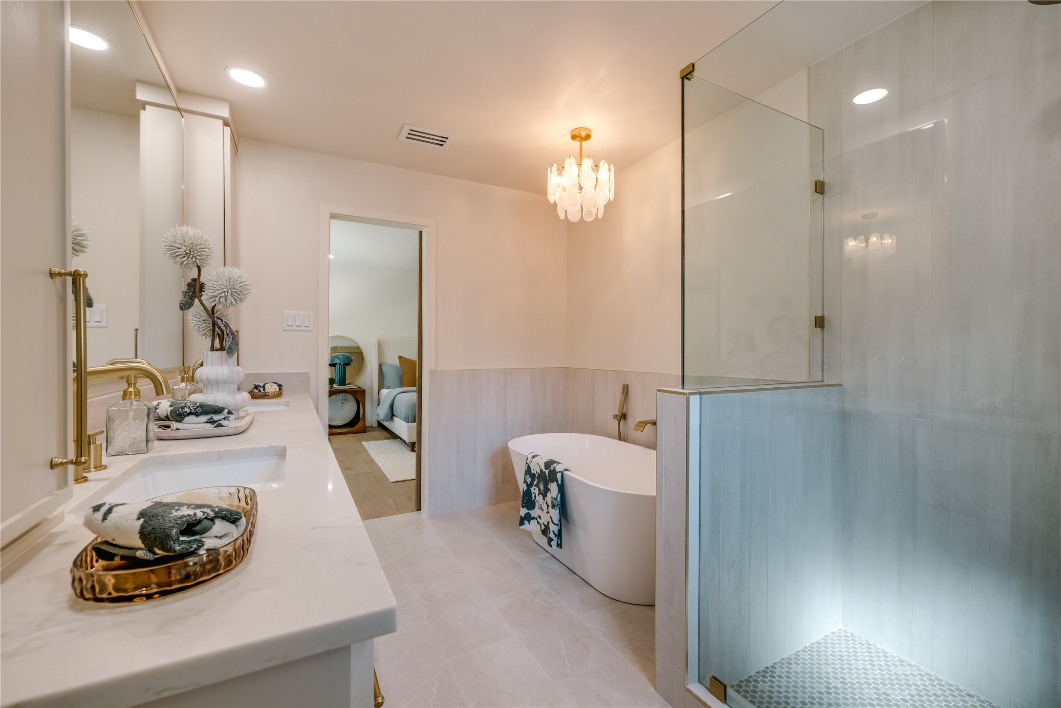 Fort Worth, Texas, 76126, United States, 4 Bedrooms Bedrooms, ,3 BathroomsBathrooms,Residential,For Sale,1971597